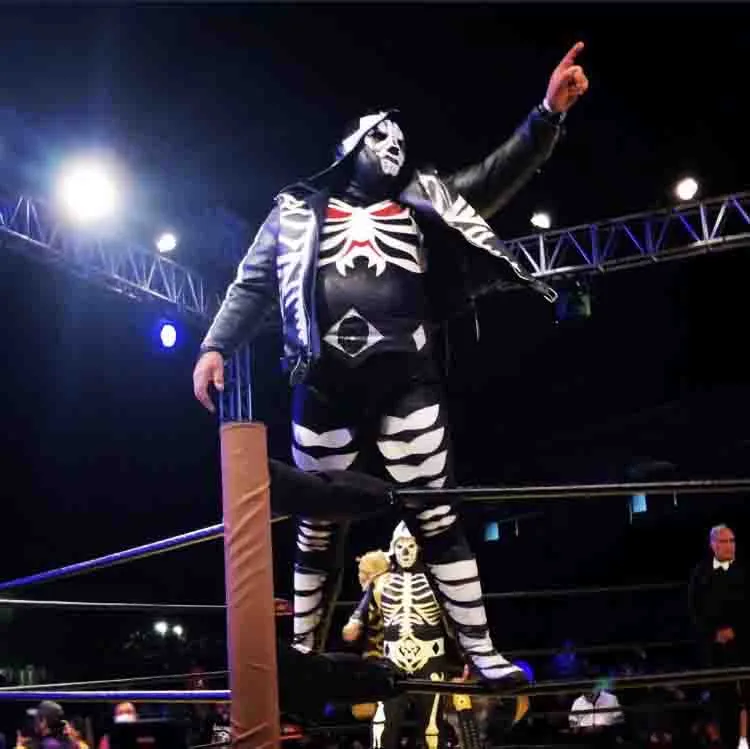 TWITTER @laparktapia L.A. Park, antes de comenzar un combate