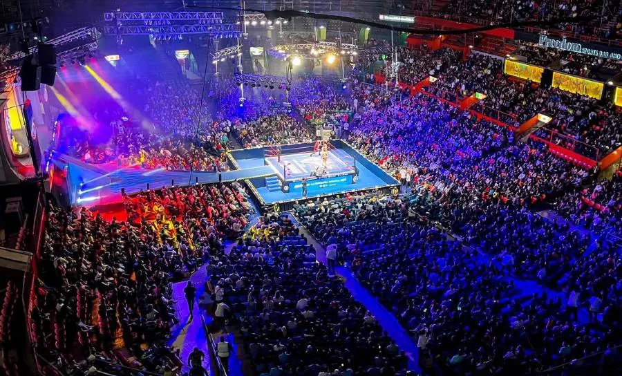 Gran entrada en la Arena México