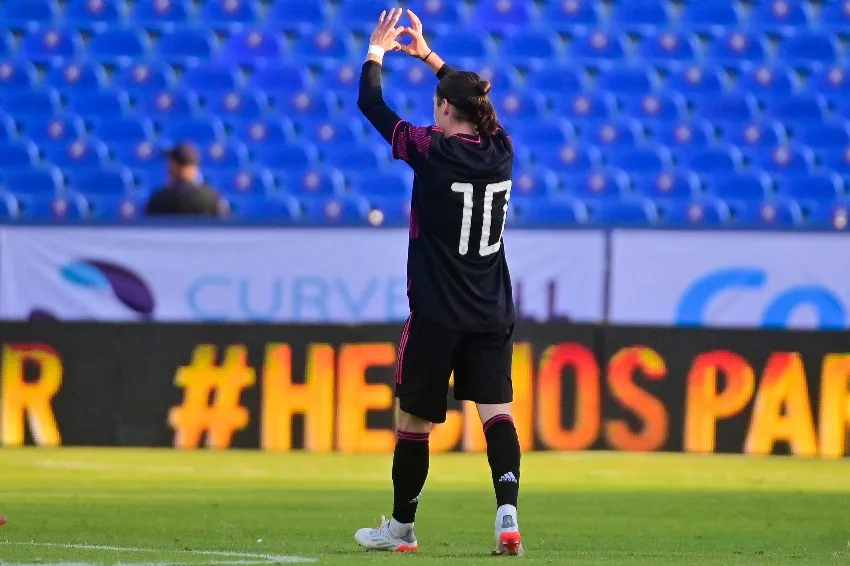 Marcelo Flores un un partido con la Selección Mexicana