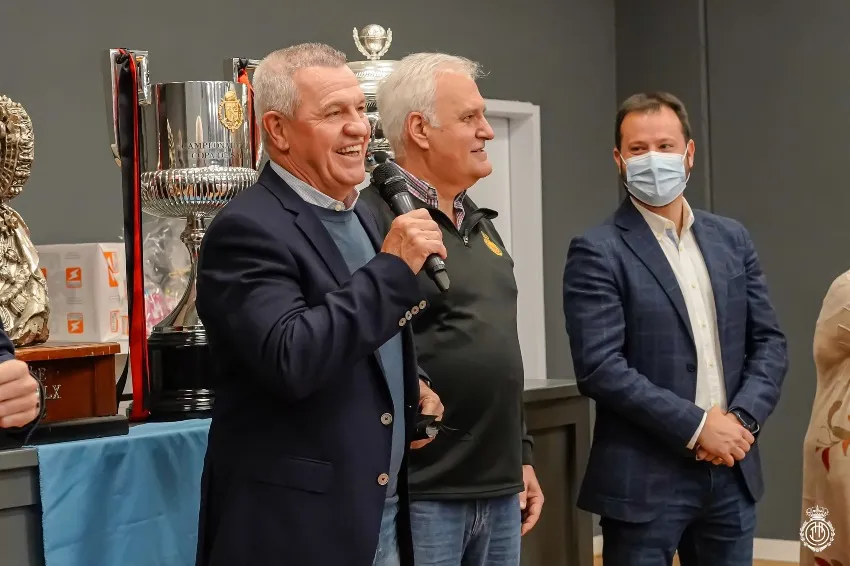 Vasco en su presentación con Mallorca