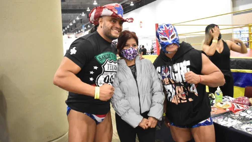 CÉSAR TRUJILLO Luchadores mexicanos asistieron a La Mole 2022 en Ciudad de México