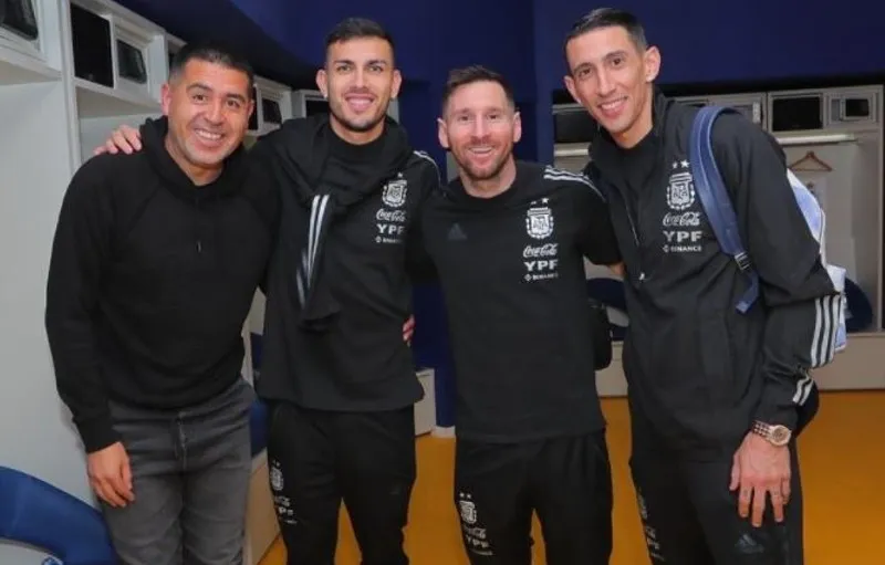 Riquelme, Paredes, Messi y Di María