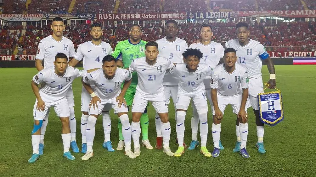 Jugadores de la Selección Hondureña previo a partido ante Panamá