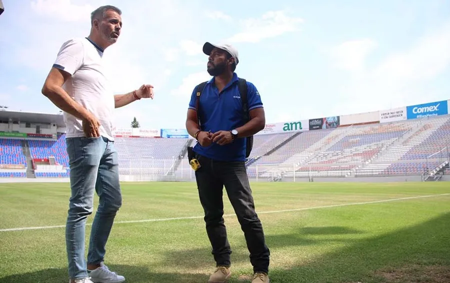 TWITTER @irapuatooficial El Sergio León Chávez revisado por inspectores