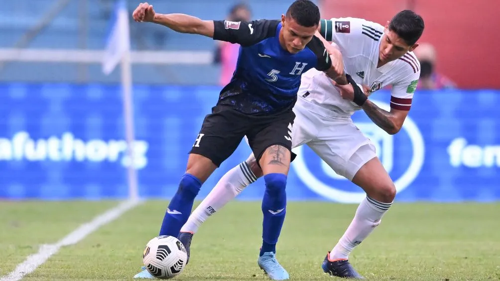 Edson Álvarez tuvo el mejor rendimiento del partido