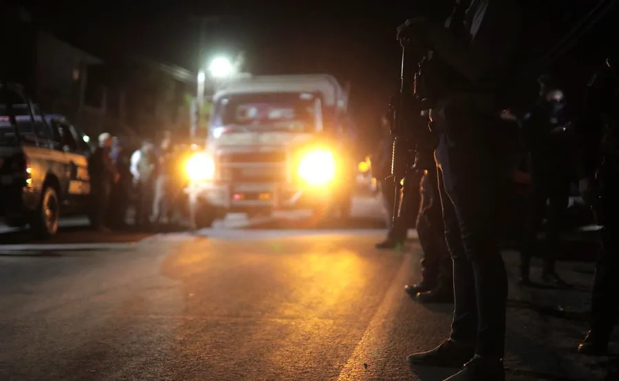 EFE Policías en el lugar de la balacera