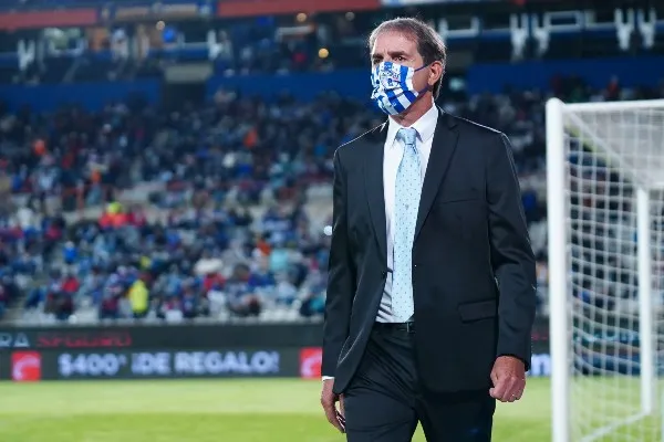 IMAGO7 Guillermo Almada con Pachuca