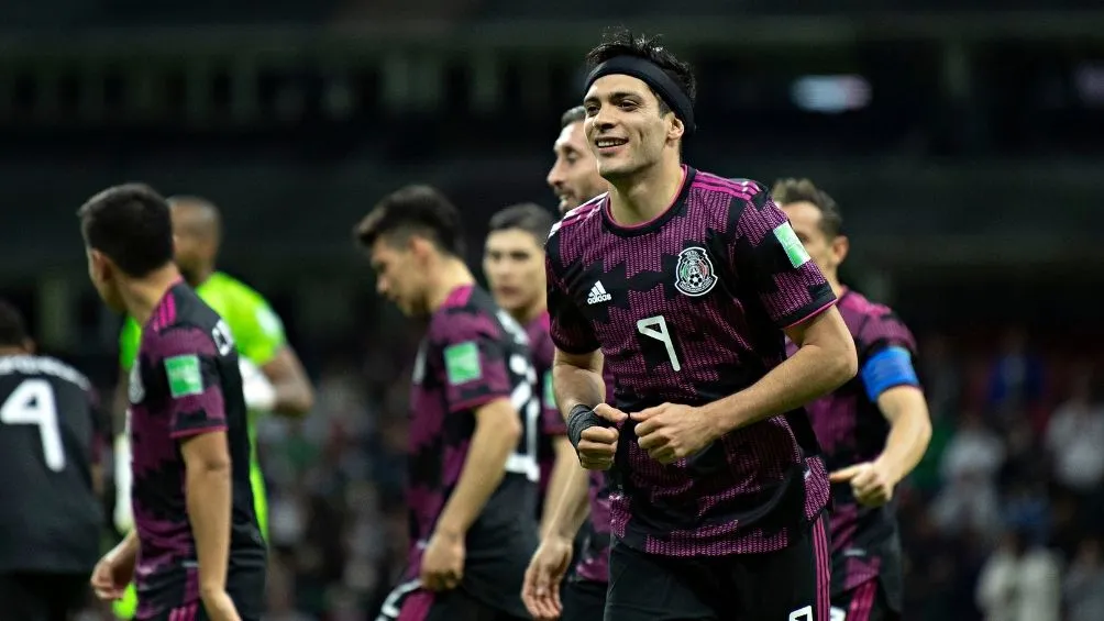 Seleccionados mexicanos en un partido de Eliminatoria