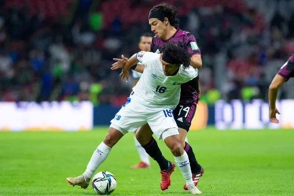 IMAGO7 Erick Gutiérrez en acción con el Tri