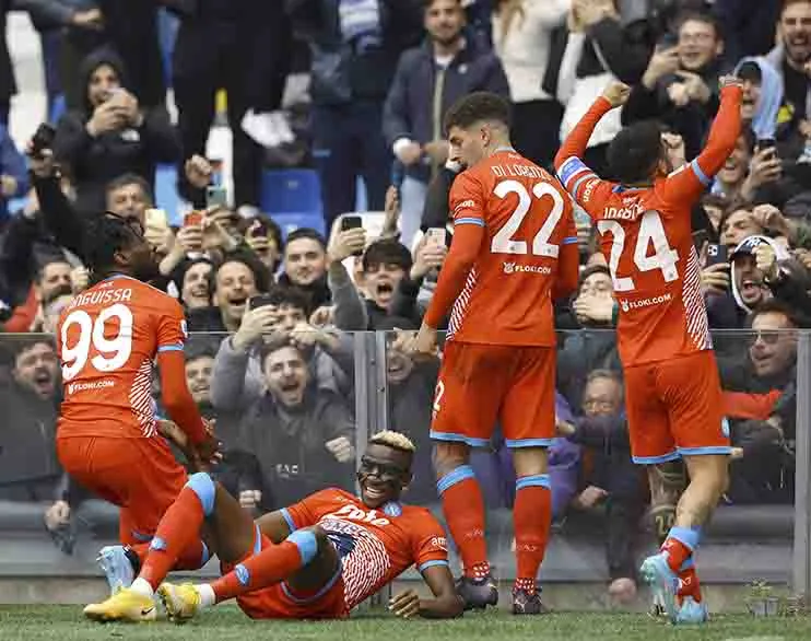 Jugadores del Napoli celebrando un gol