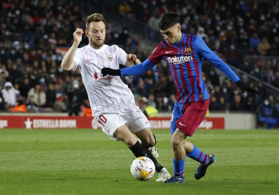 Rakitic en el partido vs Barcelona