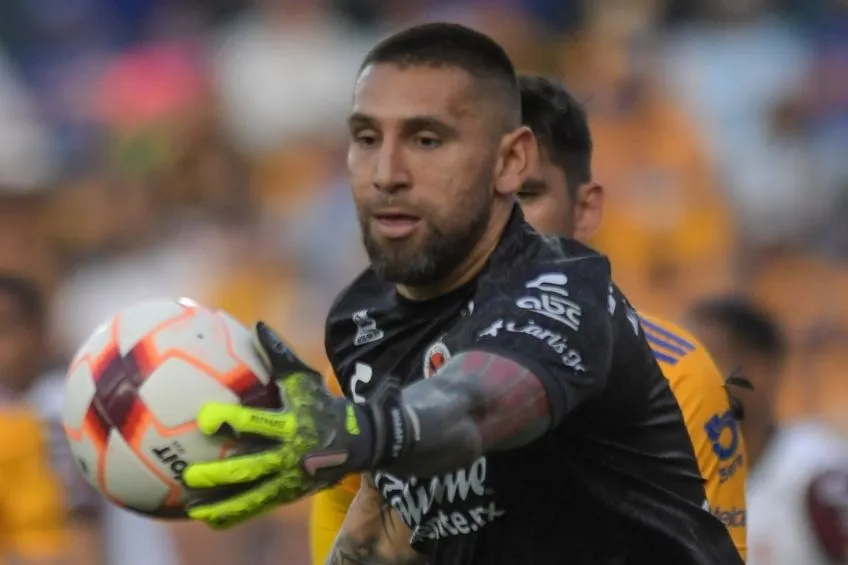 Jonathan Orozco durante el partido