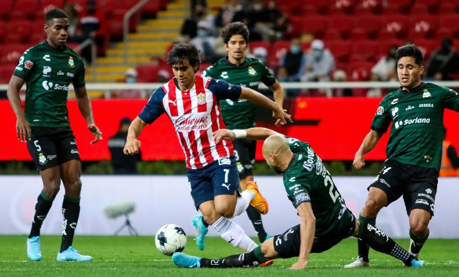 IMAGO7 El delantero en juego ante Santos