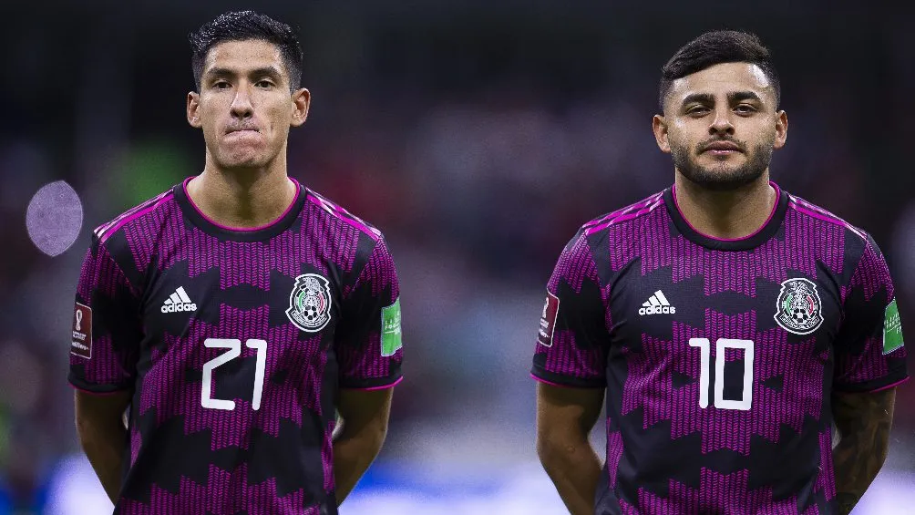 Alexis Vega y Uriel Antuna previo a partido con la Selección Mexicana