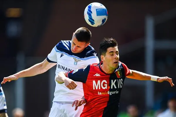 Genoa vs Lazio en la Serie A