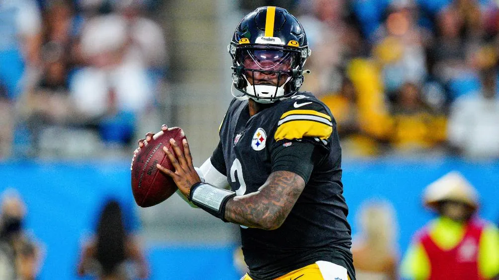 Haskins jugó con los Pittsburgh Steelers en la NFL