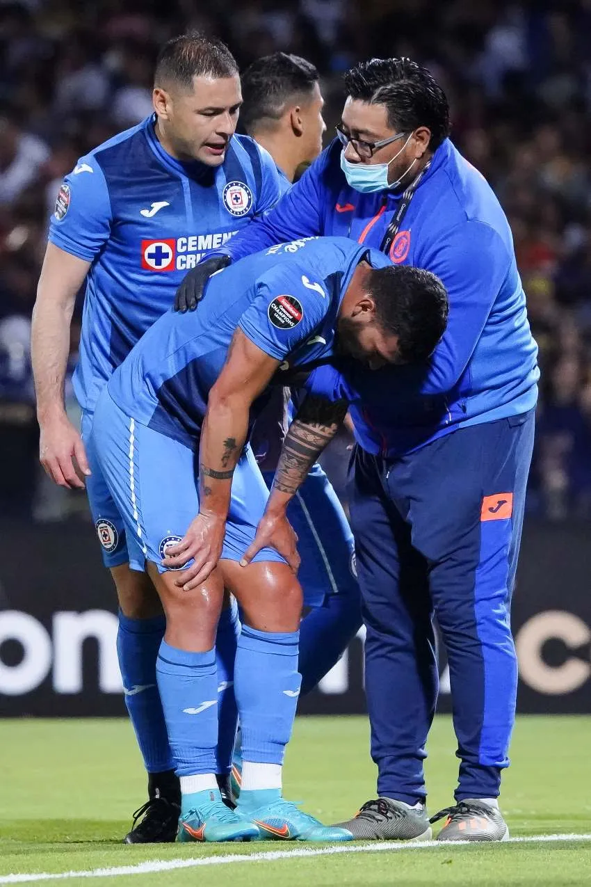 IMAGO 7 Juan Escobar tras su lesión vs Pumas