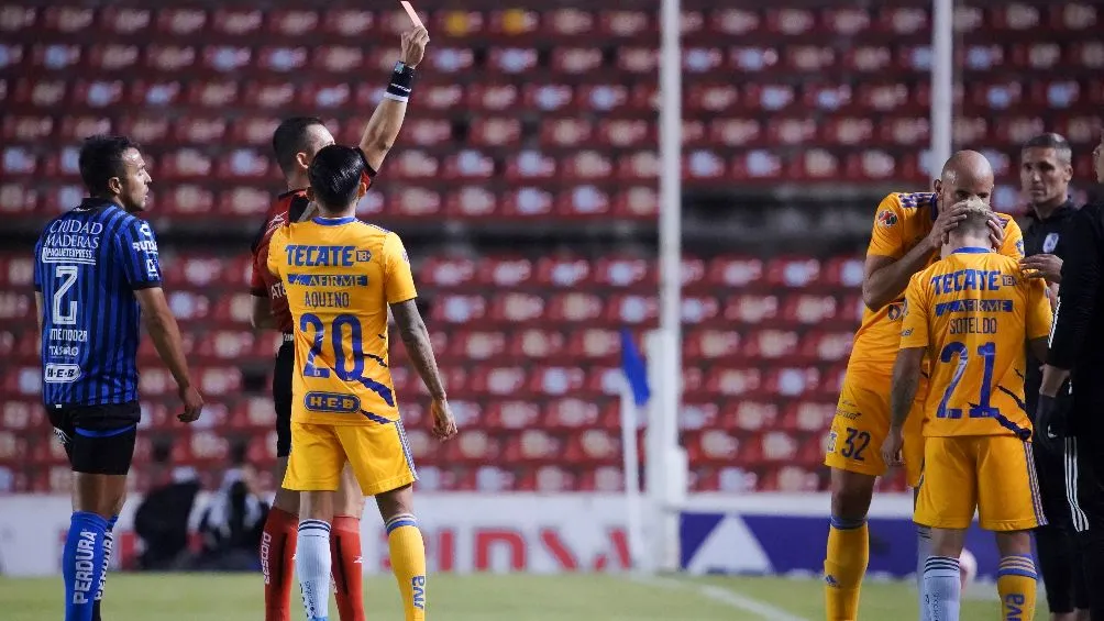 Los Tigres se quedaron con dos jugadores menos