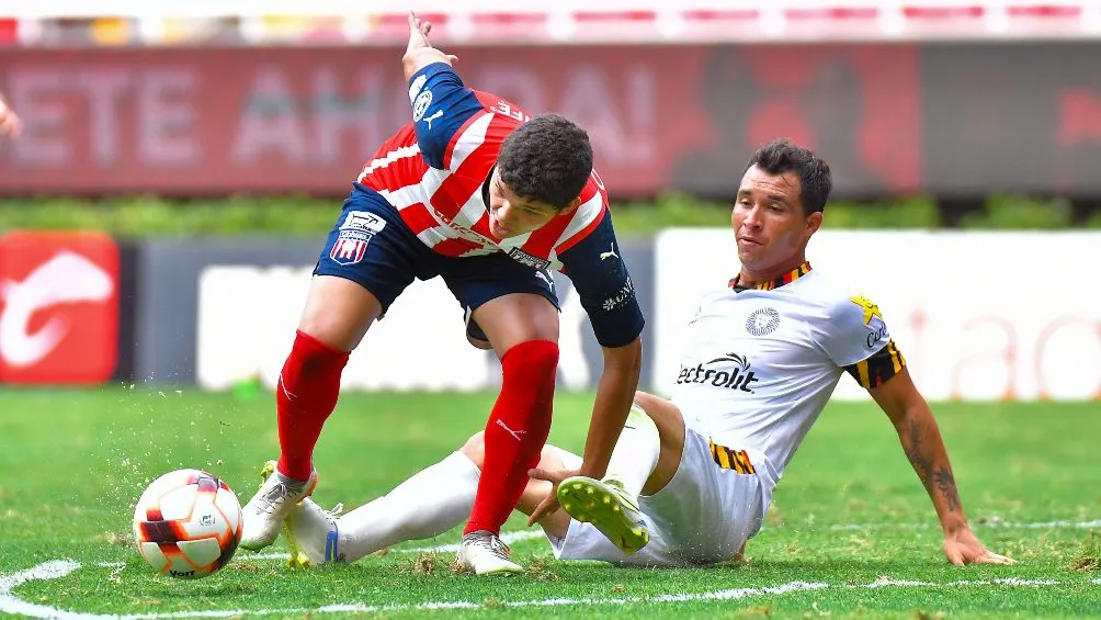 IMAGO7 Tapatío jugando partido ante Leones Negros en el Estadio Akron