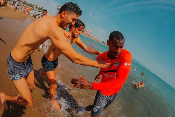 Jugadores del Eintracht Frankfurt en Barcelona