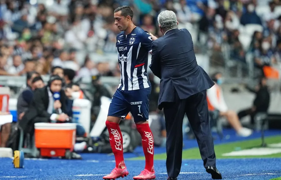 El Mellizo sale de cambio