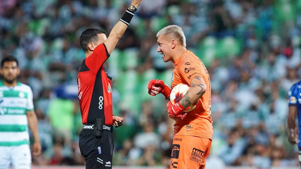 Aguerre no pudo evitar que su arco cayera al final