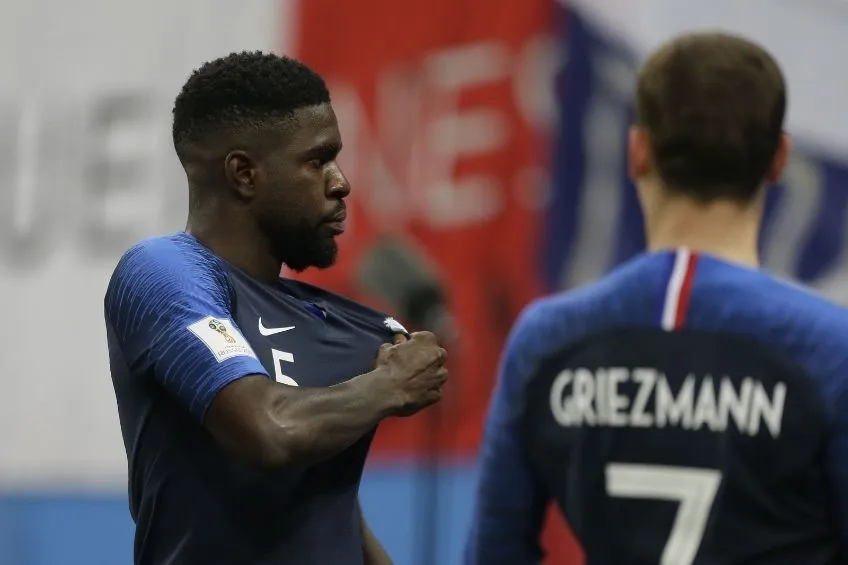 MEXSPORT Samuel Umtiti festejando un gol