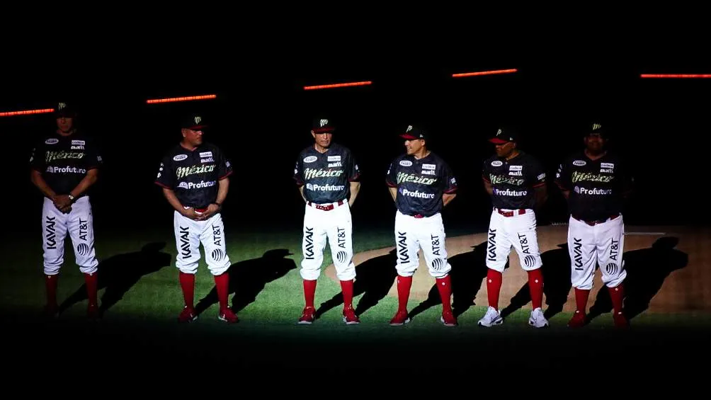 IMAGO7 Fueron tres uniformes diferentes los que se presentaron