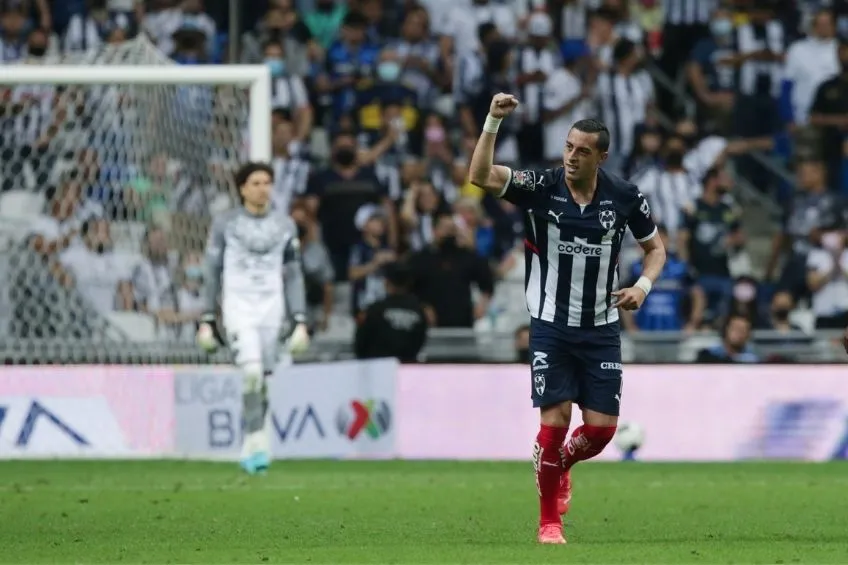 Funes Mori festejando un gol