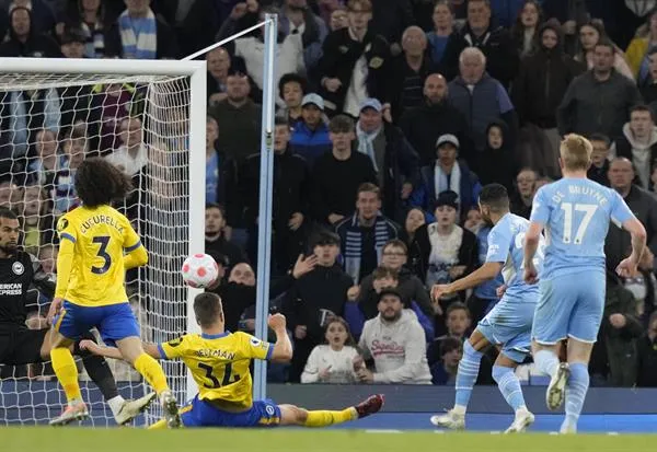 Gol de Riyad Mahrez frente al Brighton