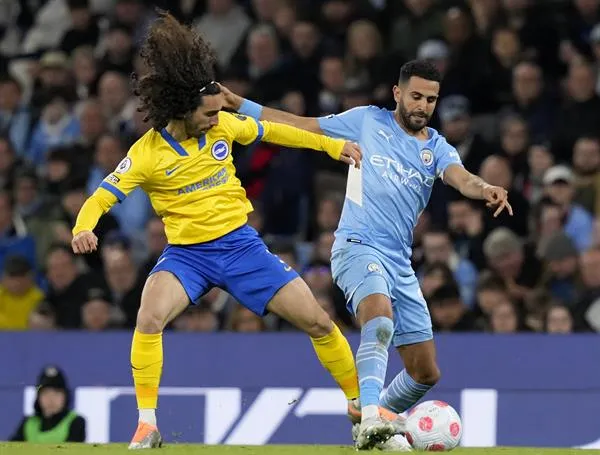 Manchester City vs Brighton &amp; Hove Albion en acción