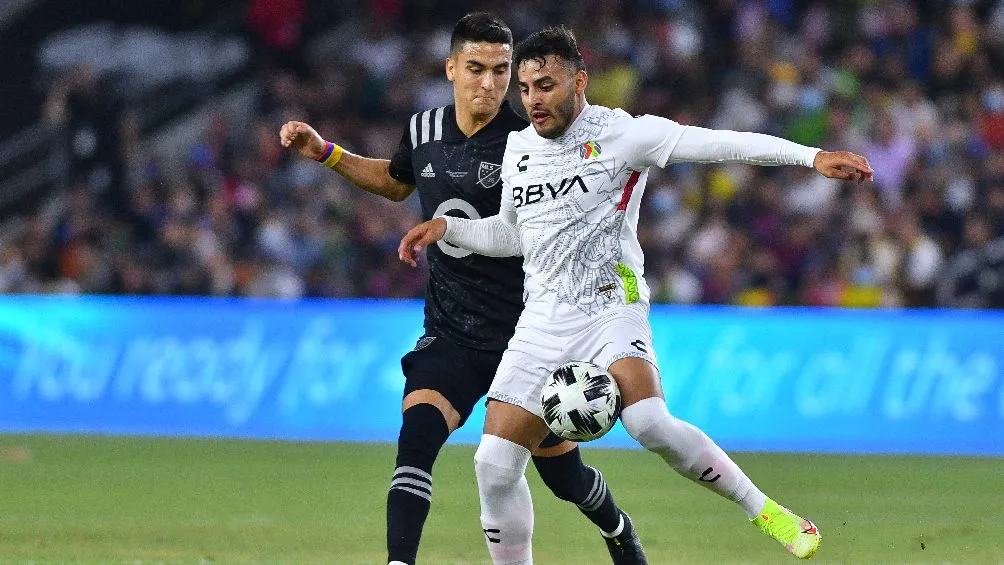 Liga MX y MLS jugando partido en el All-Star Game de 2021