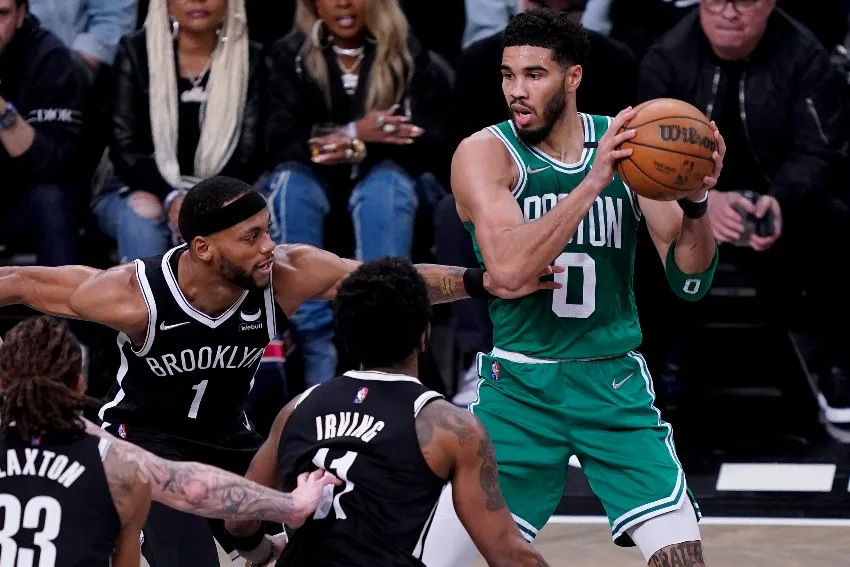 AP Tatum en el partido vs Nets