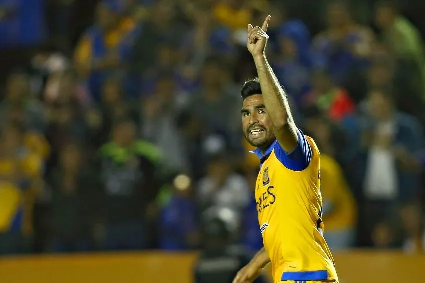 Palmera Rivas festejando un gol