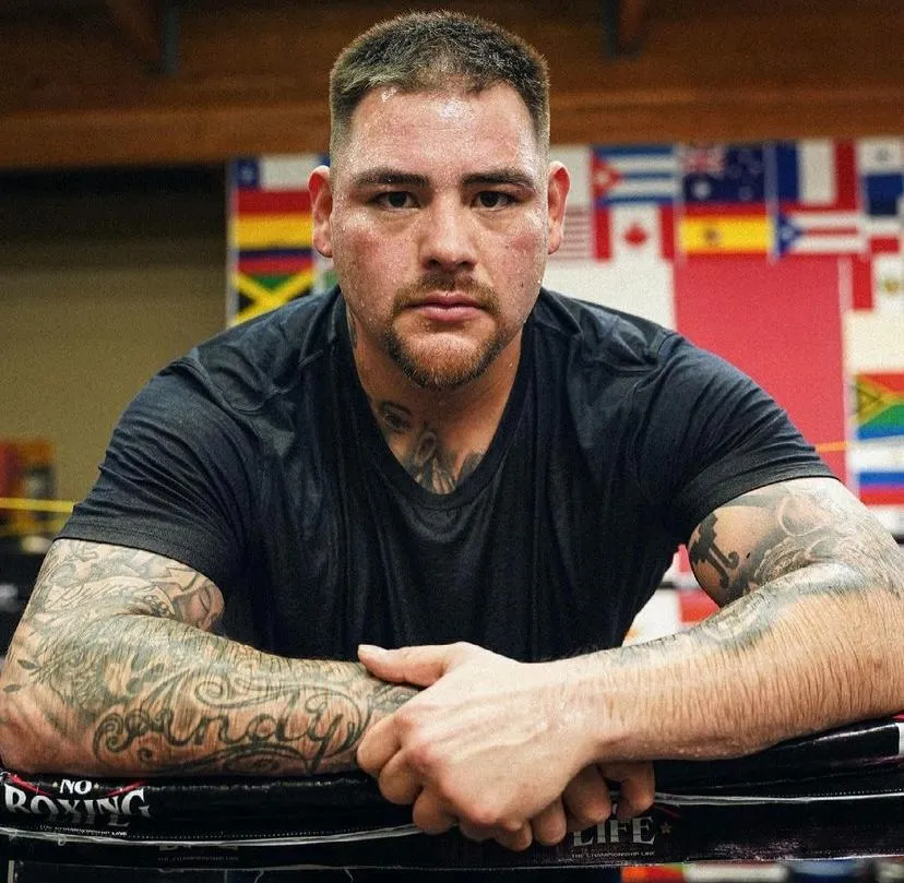 Andy Ruiz con el Canelo Team