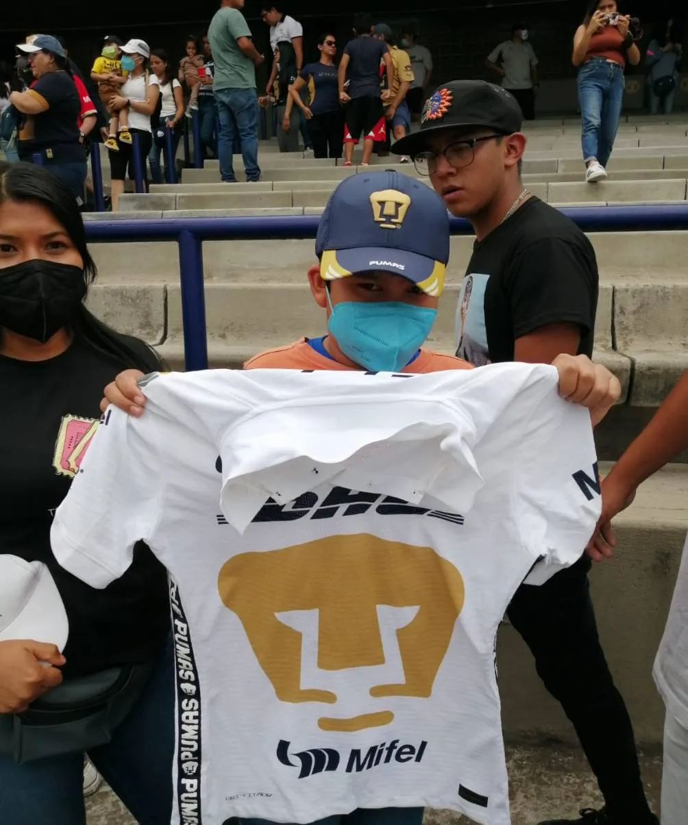 El niño que se ganó la playera de Oliver