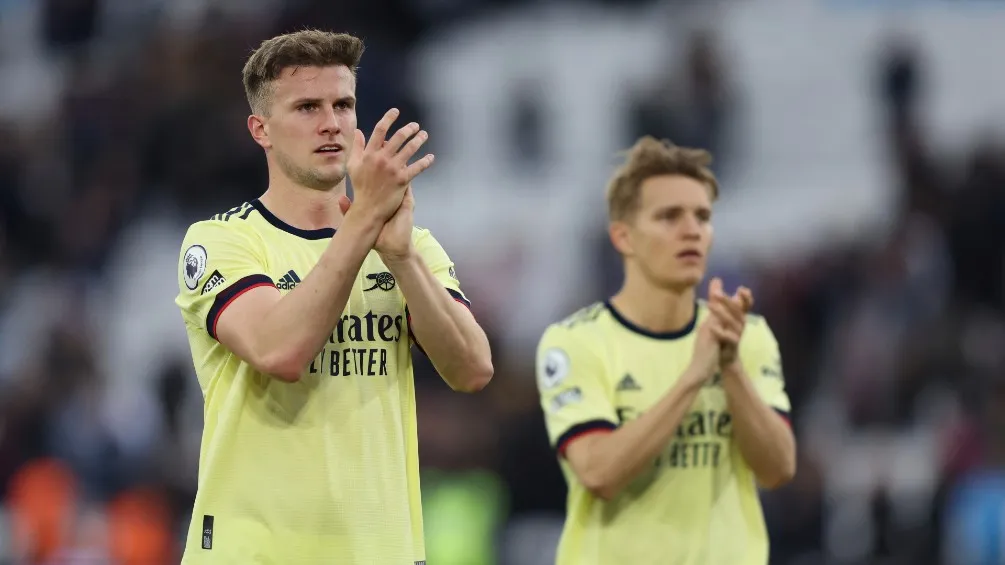 Arsenal celebra gol ante West Ham