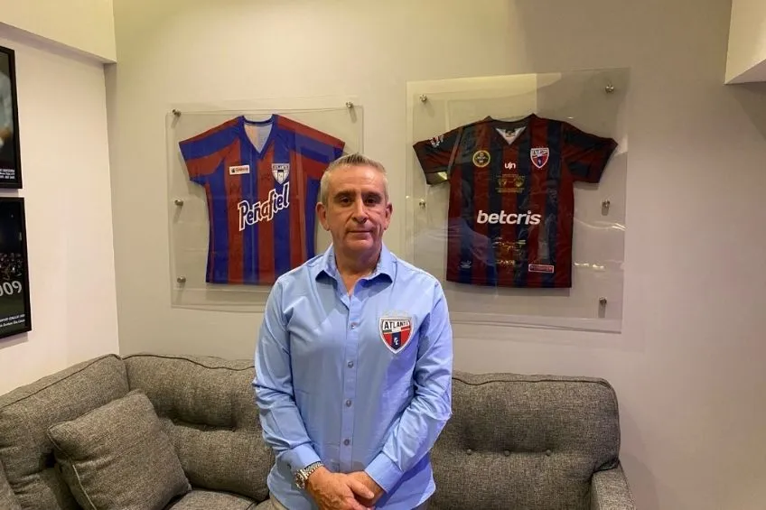 Emilio Escalante, dueño del Atlante