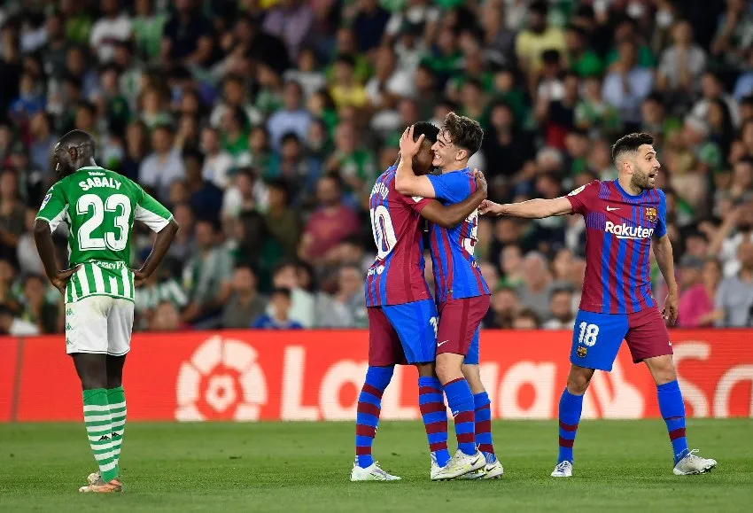 Ansu Fati celebrando su gol