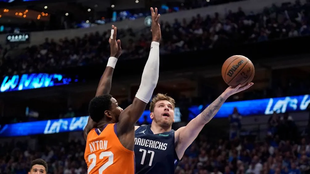 El esloveno tuvo una gran actuación en ambos lados de la cancha