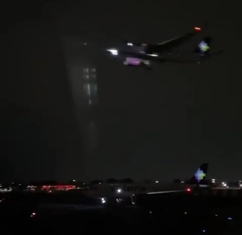 Aviones de Volaris casi tienen accidente en el AICM