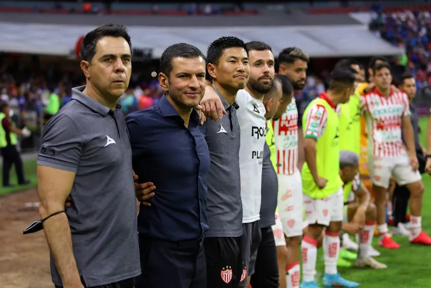 IMAGO 7 Jimmy Lozano en el partido de Cruz Azul vs Necaxa