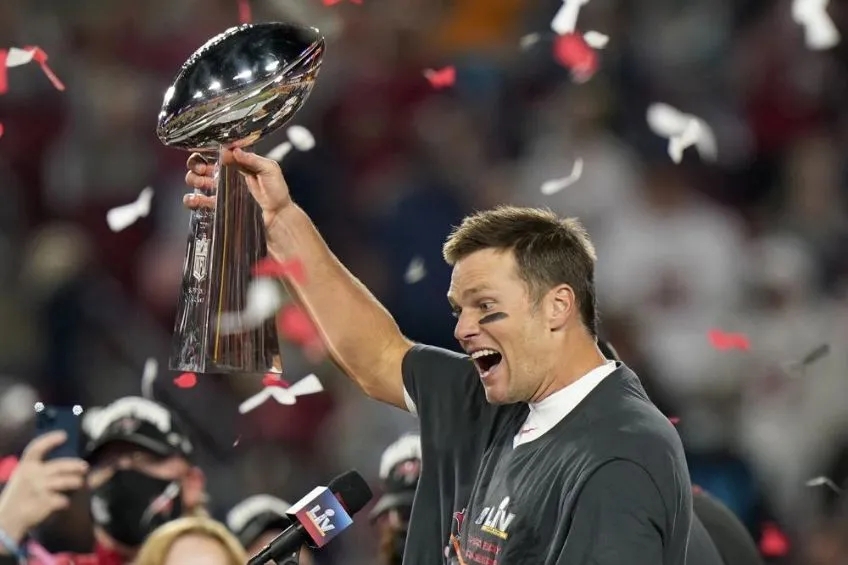 Tom Brady tras ganar el Super Bowl con los Buccaneers