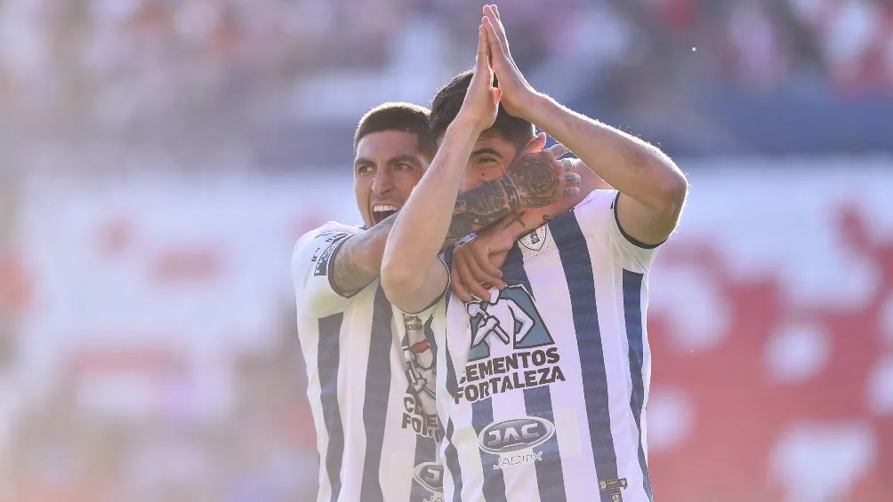 Nico Ibáñez disculpándose ante la afición de San Luis