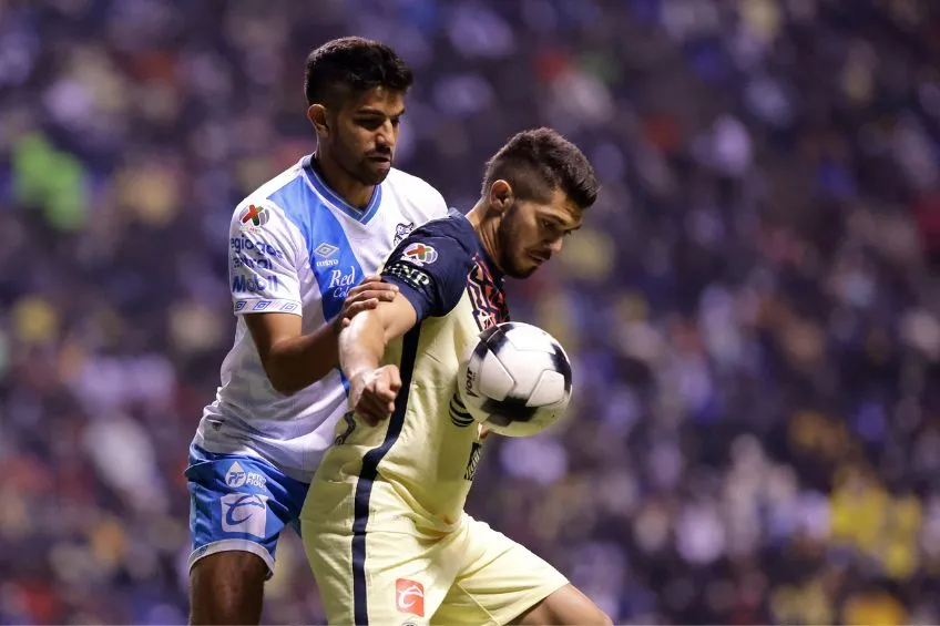 Henry Martín durante un partido