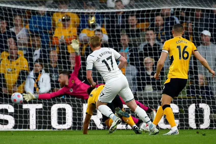 Kevin De Bruyne en la jugada de su hat-trick