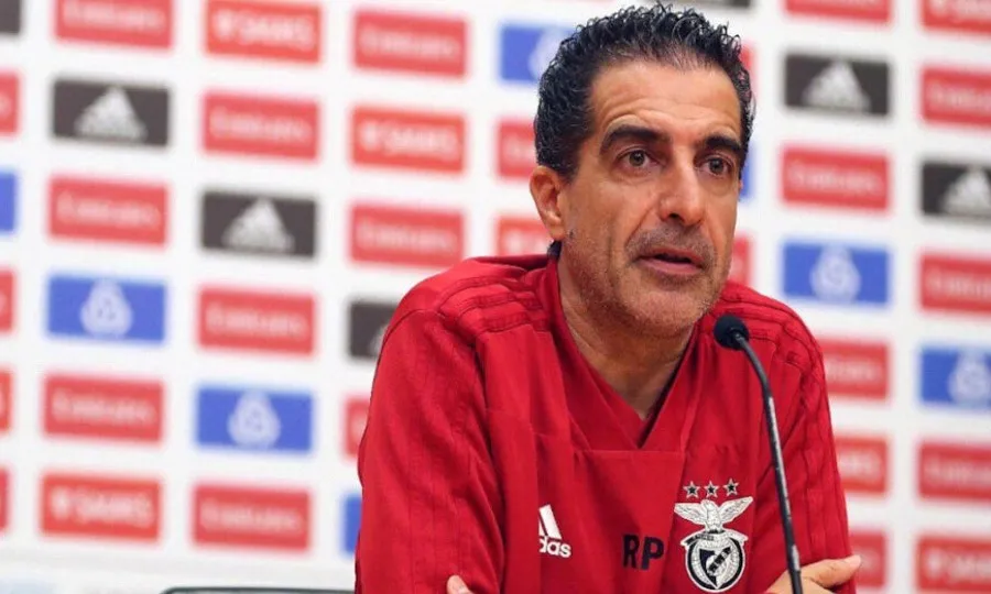 Paiva en conferencia