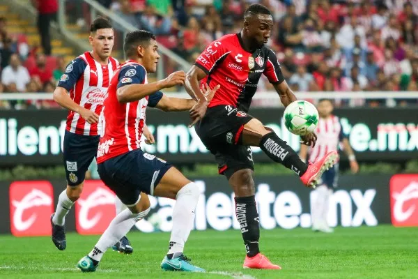 IMAGO7 Chivas contra Atlas en la Ida de los Cuartos de Final