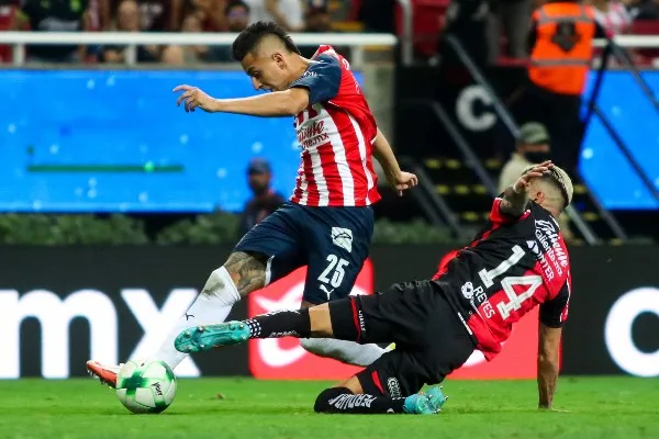 IMAGO7 Chivas contra Atlas en la Ida de los Cuartos de Final