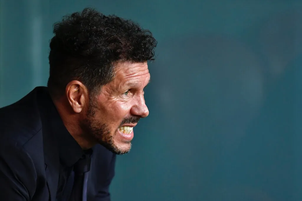 Simeone en el banquillo del Atlético de Madrid